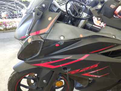 Yamaha YZF-R25 2017