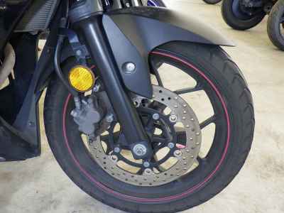 Yamaha YZF-R25 2017