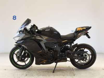 Kawasaki Ninja ZX-25R 2022
