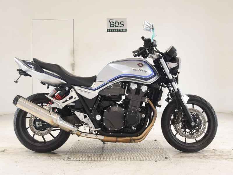 Honda CB1300SF 2023