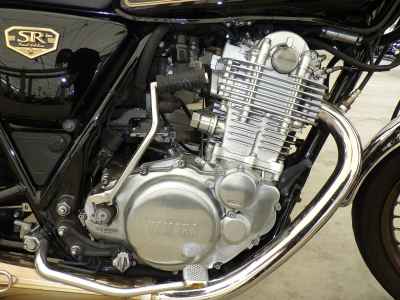 Yamaha SR400 2021