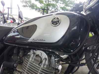Yamaha SR400 2020