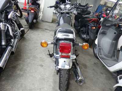 Yamaha SR400 2020