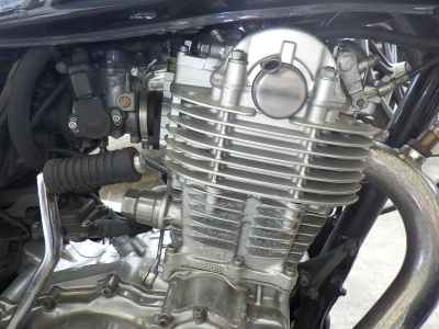 Yamaha SR400 2020