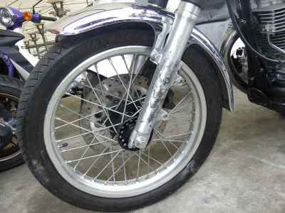 Yamaha SR400 2020