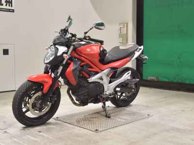 Suzuki Gladius SFV400 2010