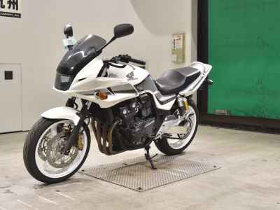 Honda CB400 Super Boldor 2012