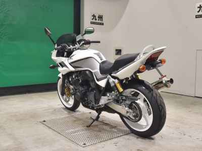 Honda CB400 Super Boldor 2012