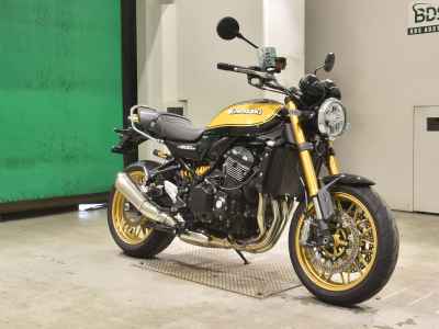 Kawasaki Z900RS 2023