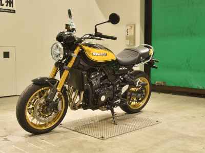Kawasaki Z900RS 2023