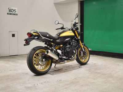 Kawasaki Z900RS 2023