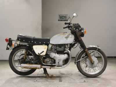 Kawasaki W1