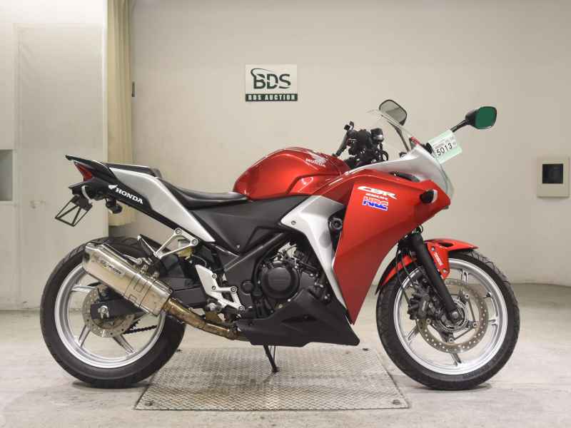 Honda CBR250R 2011