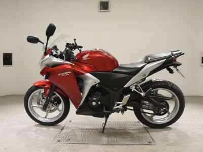 Honda CBR250R 2011