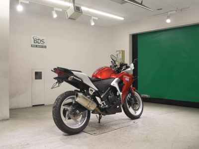 Honda CBR250R 2011