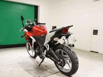 Honda CBR250R 2011