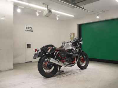 Moto Guzzi V7 Racer 2015
