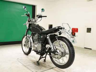 Yamaha SR400 2016