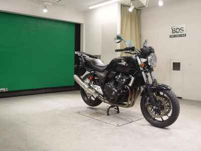 Honda CB400SF 2019