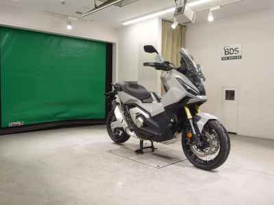 Honda X-Adv 750 2025