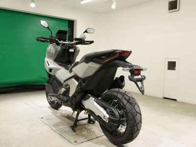 Honda X-Adv 750 2025