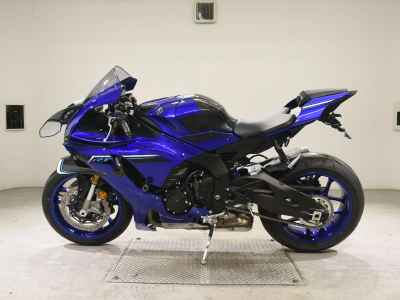 Yamaha YZF-R1 2025