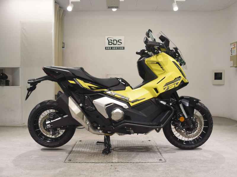 Honda X-Adv 750 2025