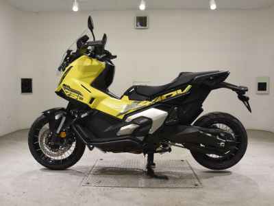 Honda X-Adv 750 2025