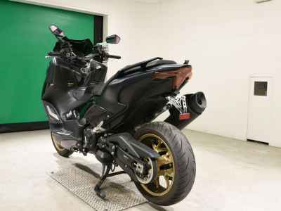 Yamaha TMAX 560T 2022