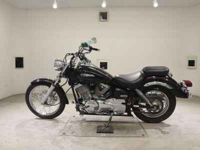 Yamaha XVS250 Drag Star