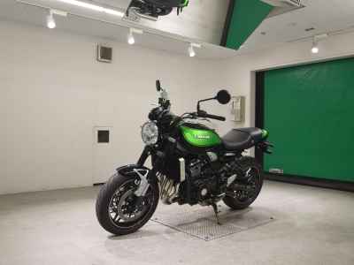 Kawasaki Z900RS 2025