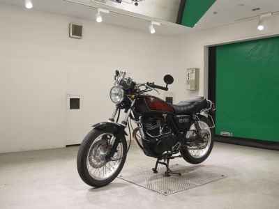 Yamaha SR400 2005
