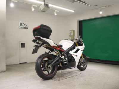 Triumph Daytona 675R 2011