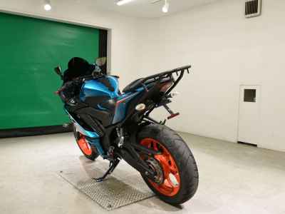 Yamaha YZF-R25