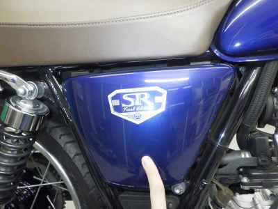 Yamaha SR400 2021