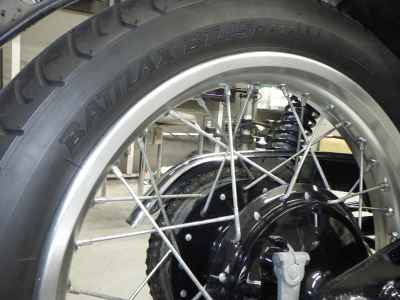 Yamaha SR400 2021