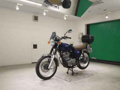Yamaha SR400 2021