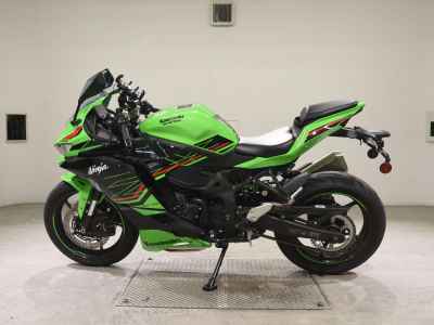 Kawasaki Ninja ZX-4RR 2023