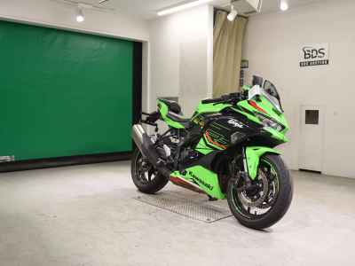 Kawasaki Ninja ZX-4RR 2023