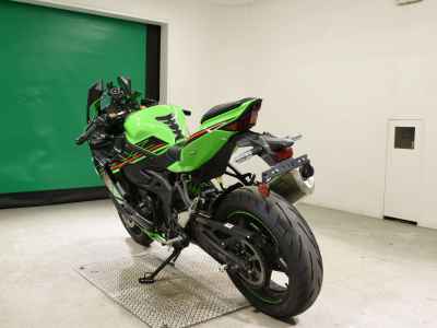 Kawasaki Ninja ZX-4RR 2023