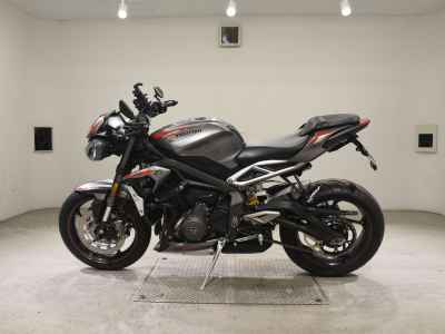 Triumph Street Triple RS 2021