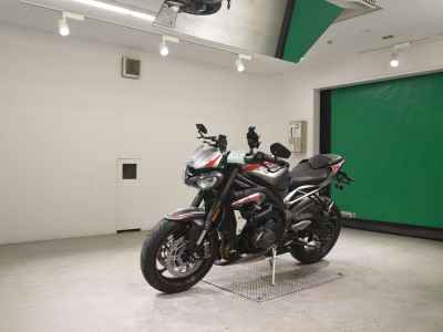 Triumph Street Triple RS 2021
