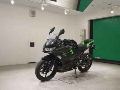 Kawasaki Ninja 400 2023