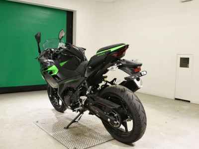 Kawasaki Ninja 400 2023