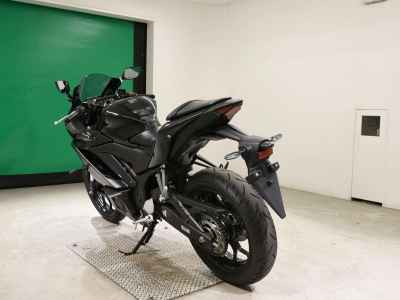 Yamaha YZF-R3 2024