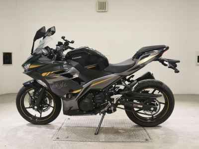 Kawasaki Ninja 400 2023