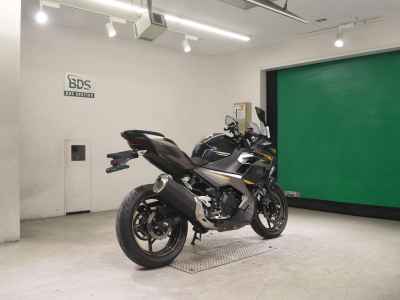 Kawasaki Ninja 400 2023