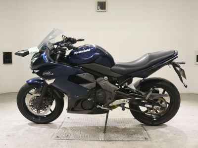 Kawasaki Ninja 400R 2011