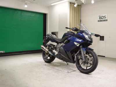 Kawasaki Ninja 400R 2011