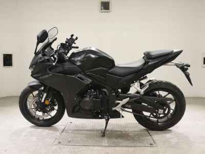 Honda CBR400R 2025